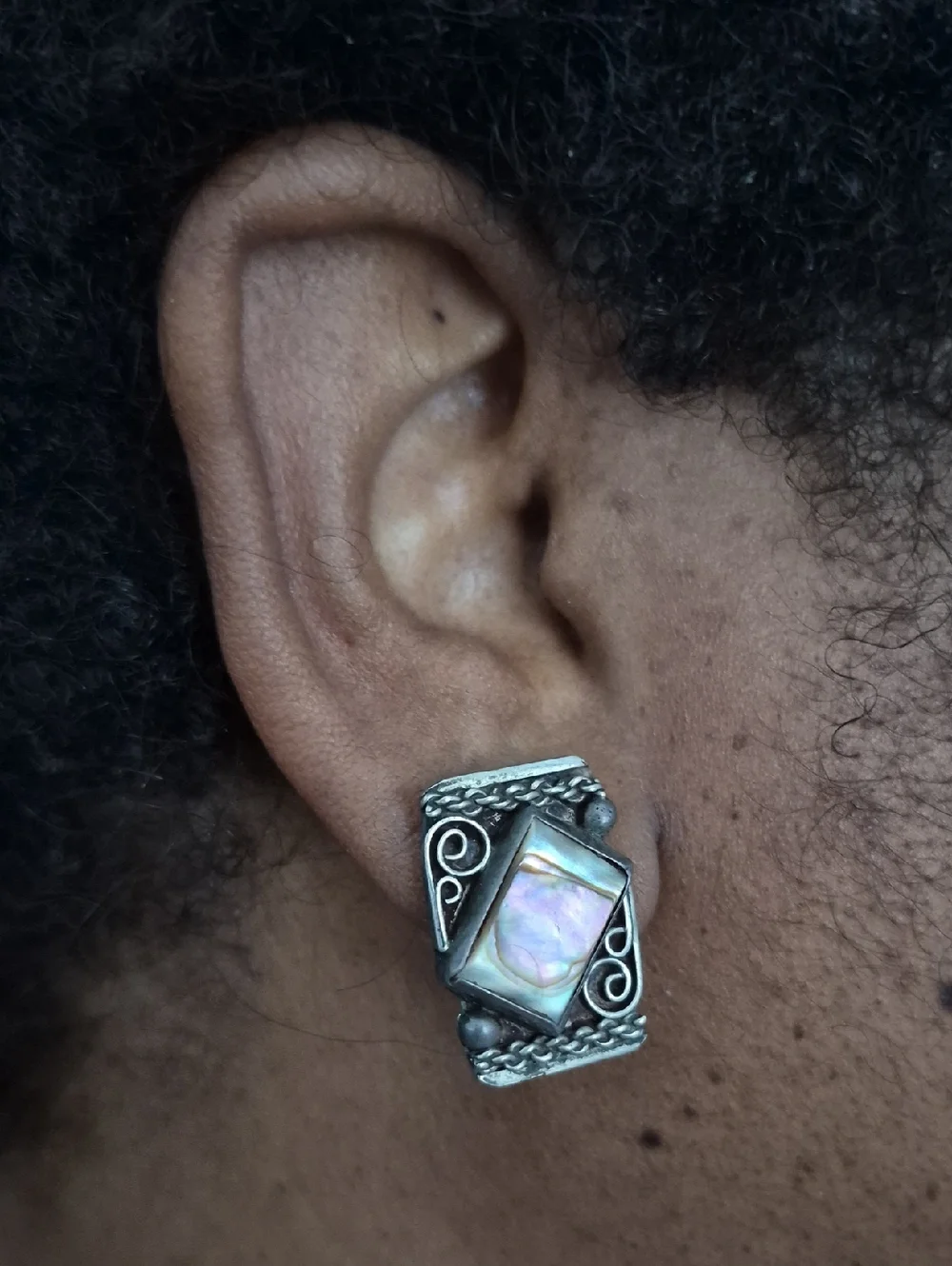 Vintage Earrings Screw (Clip-on) - Picture 3 of 6